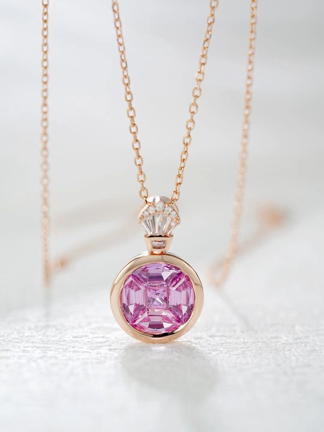 Rainbow Sapphire 18k Gold Pendant (Item No. SA090）