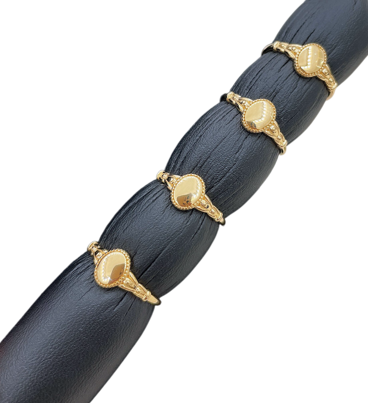 Classic 18k Gold Ring (Item No. HFR050）