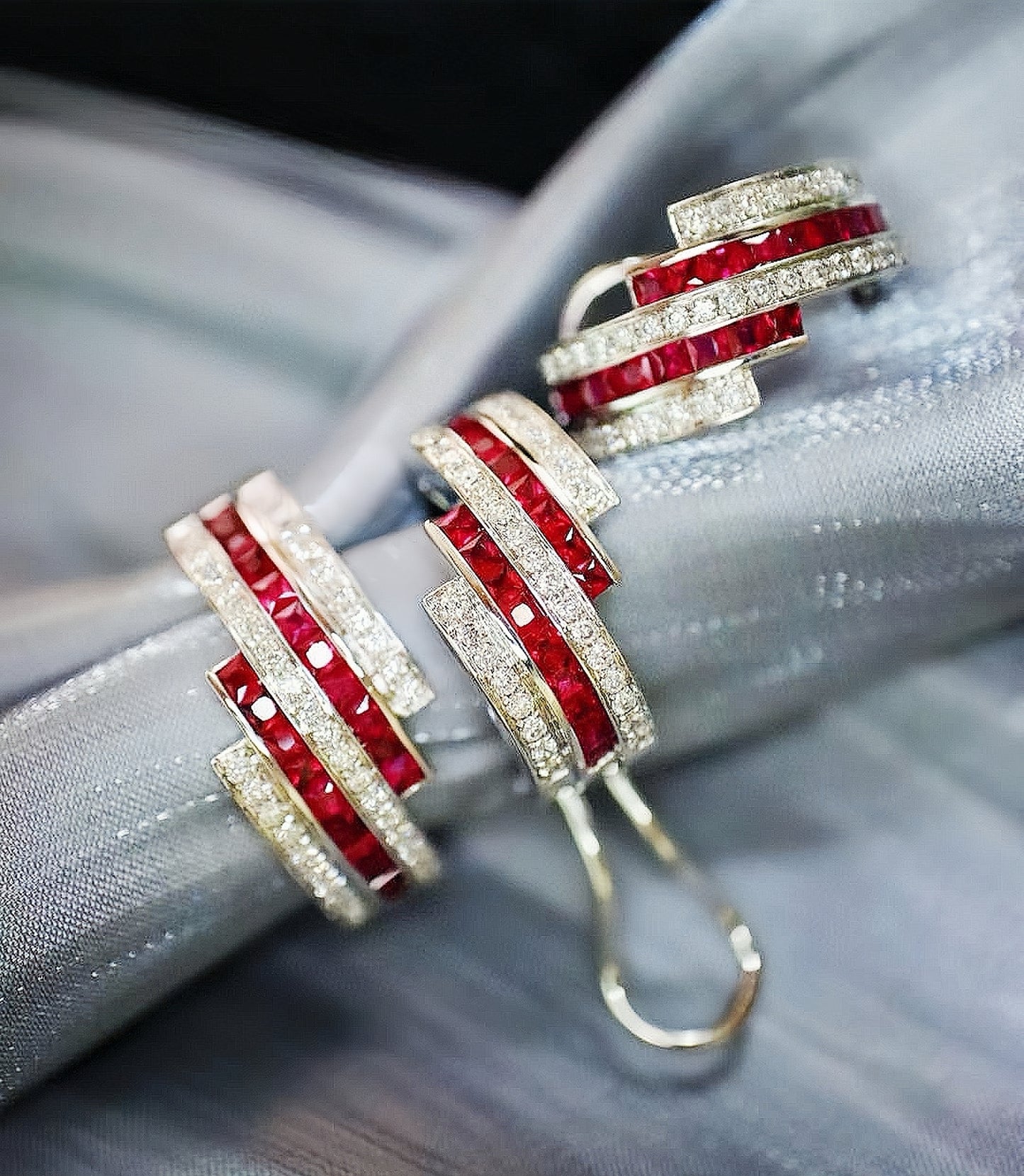 Vintage 18k Gold Diamond Ruby Earring (Item No. VT065）