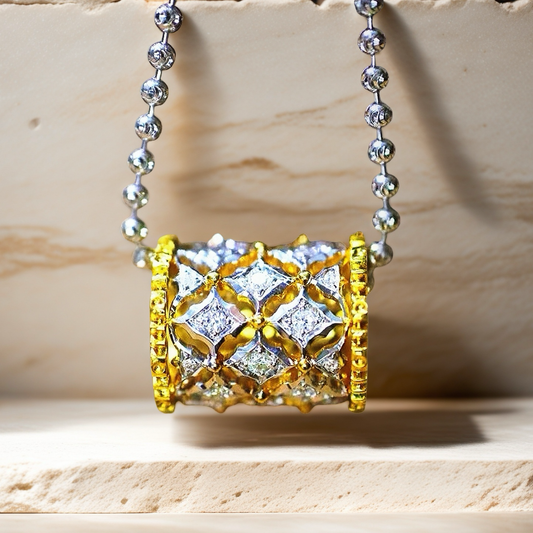 Vintage 18k Gold Diamond Pendant (Item No. VT087）