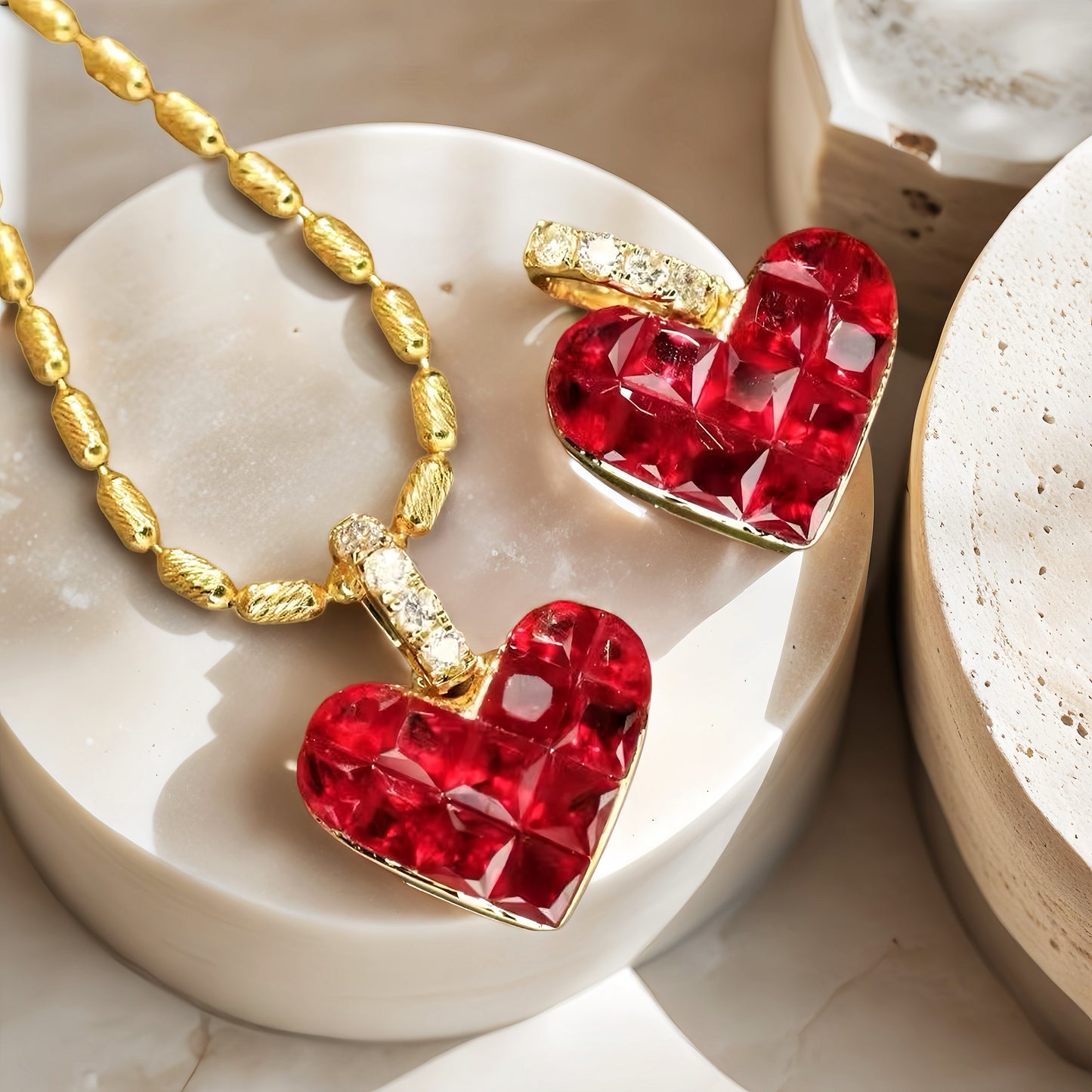 Heart 18k Gold Diamond Ruby Pendant (Item No. VT201）