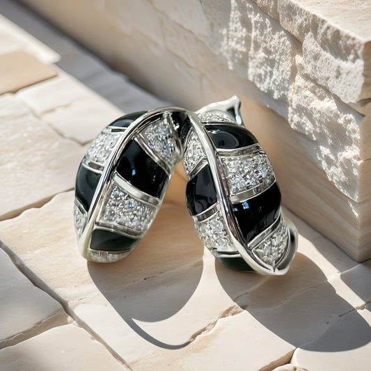 Black Enamel 18k Gold Diamond Earring (Item No. VT171）