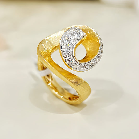 Dual Flow 18k Gold Diamond Ring (Item No. VT 279)
