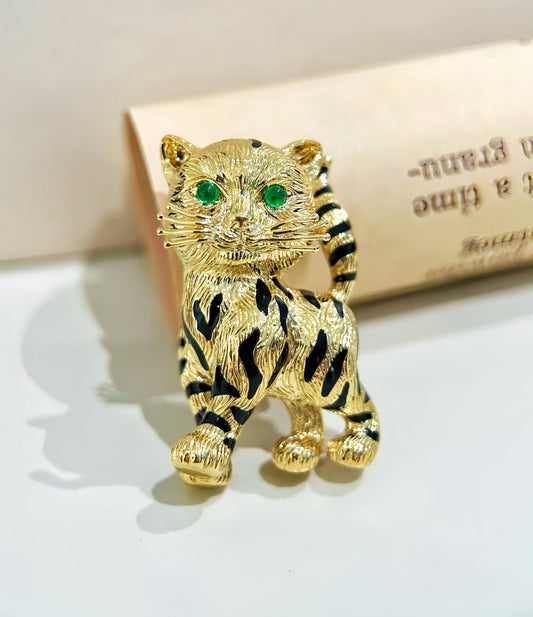 Cat Vintage 18k Gold Diamond Pendant (Item No. VT438）