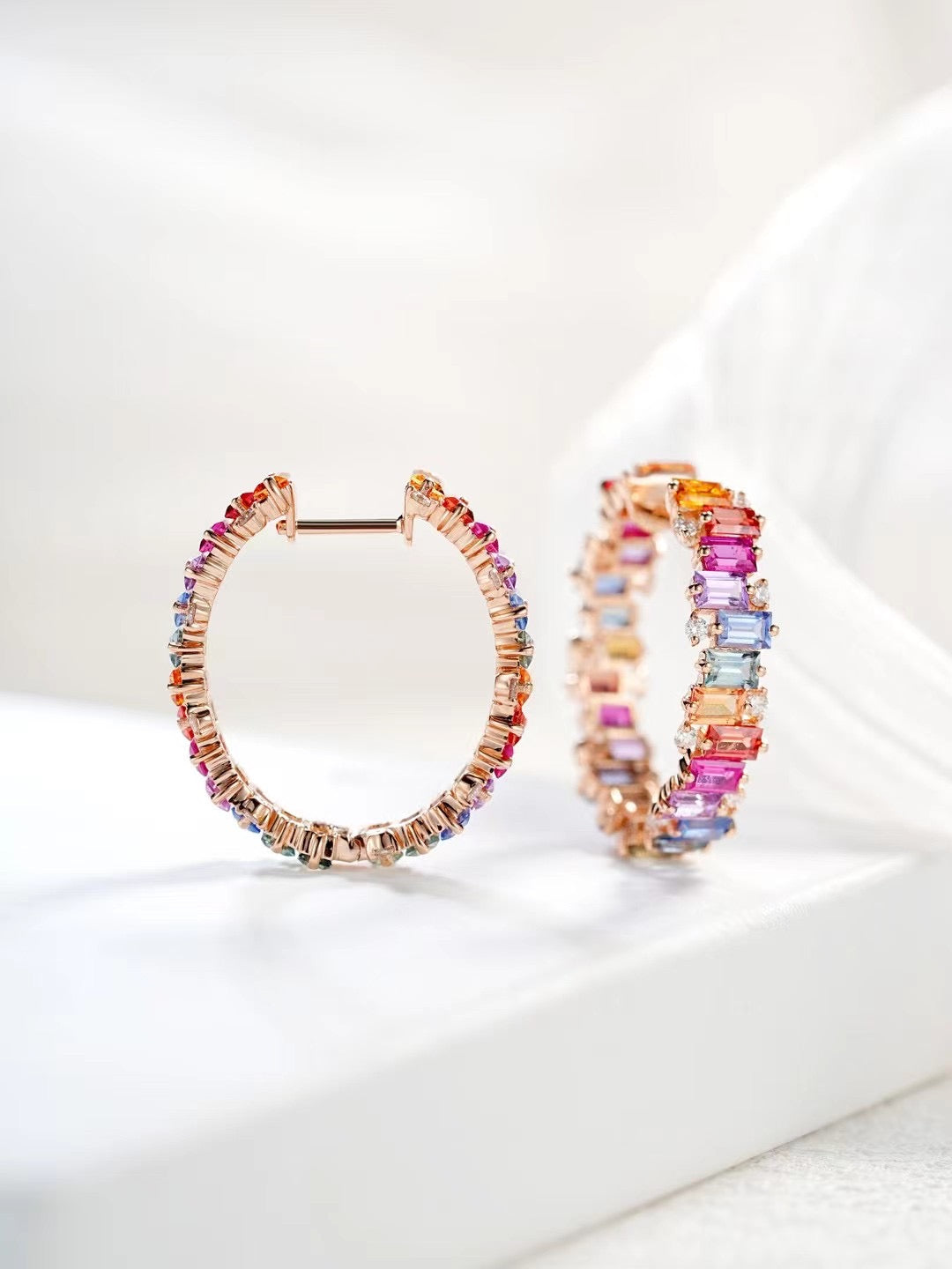 Rainbow Sapphire 18k Gold Earring (Item No. SA099）