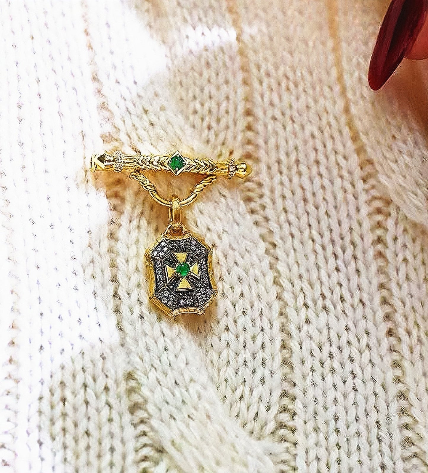 Vintage 18k Black Gold Diamond Pendant (Item No. VT088）