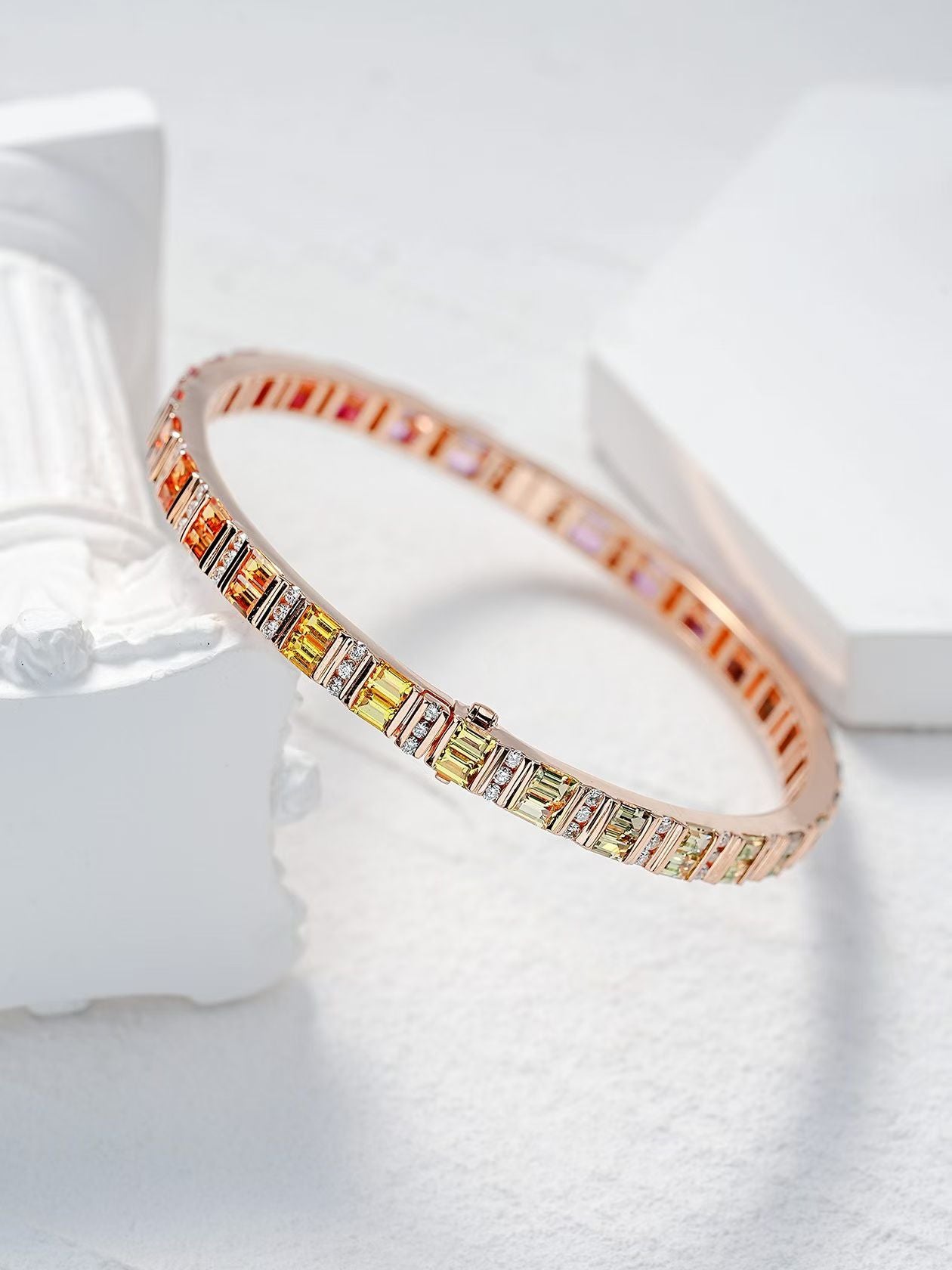 Rainbow Sapphire 18k Gold Bracelet (Item No. SA139）