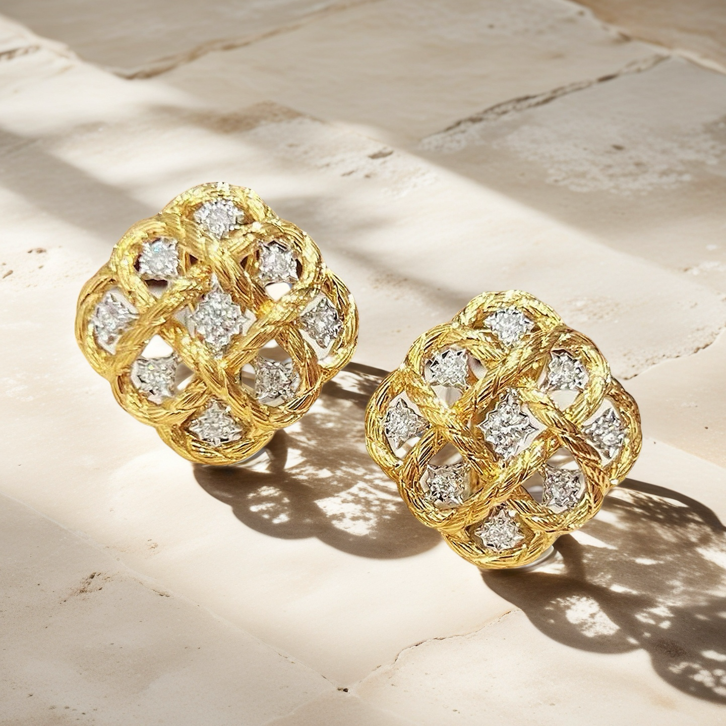 Vintage 18k Gold Diamond Earring (Item No. VT049）