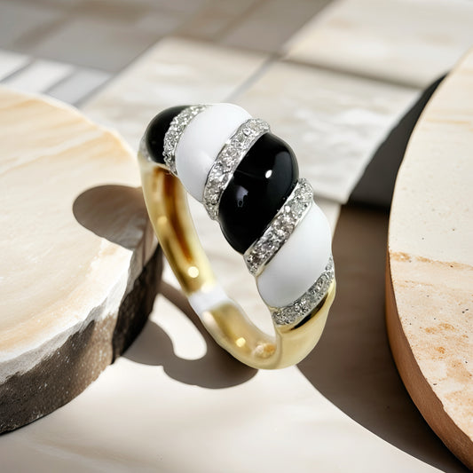 18k Gold Diamond Black Enamel Ring (Item No. VT221）