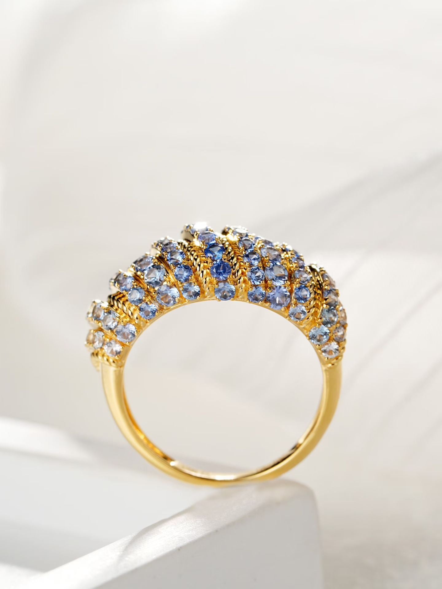 Croissant Rainbow Sapphire 18k Gold Ring (Item No. SA141）