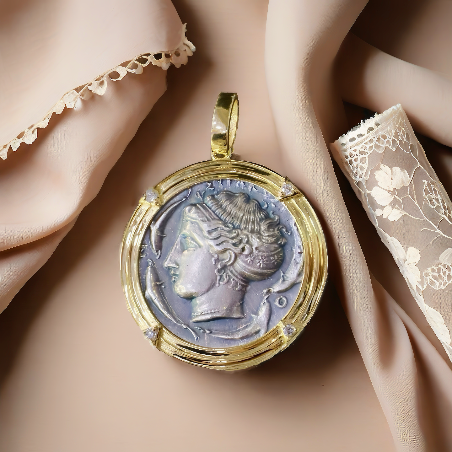 Arethusa Ancient Greek Coin Medallion 18K Gold Pendant (Item No. COIN052）