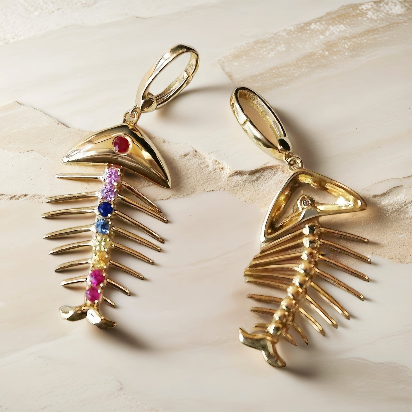 Finish 18k Gold Diamond Sapphire Pendant (Item No. VT173）