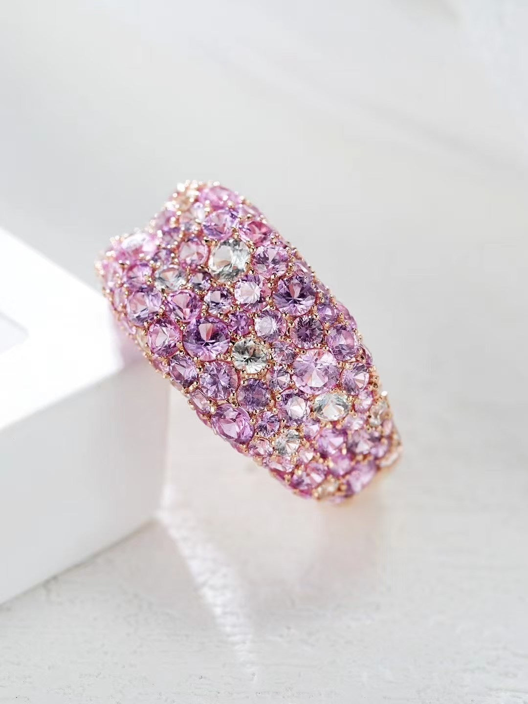 Monet's Garden Rainbow Sapphire 18k Gold Ring (Item No. SA053）