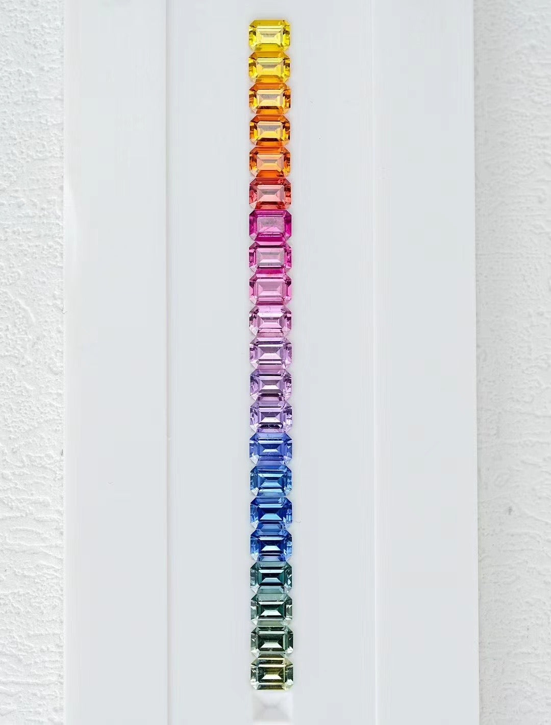 Rainbow Sapphire 18k Gold Ring (Item No. SA046）