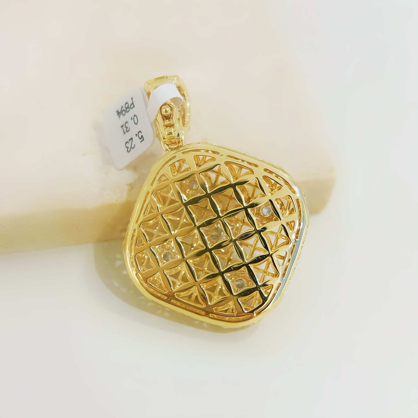 Vintage 18k Gold Diamond Pendant (Item No. VT 296)