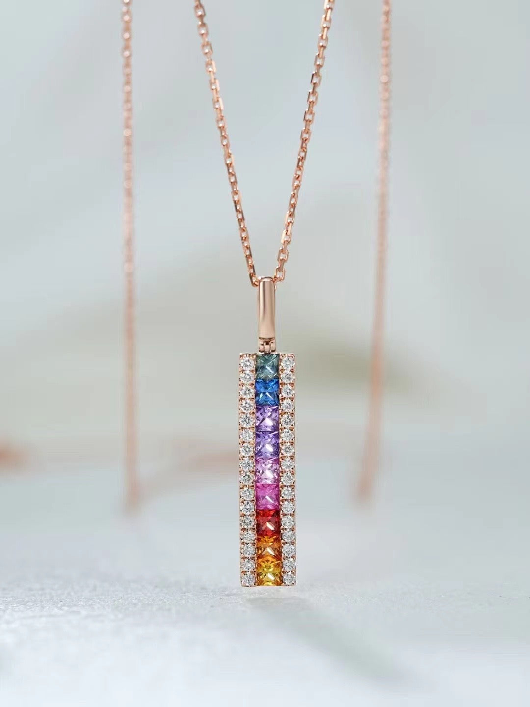 Rainbow Sapphire 18k Gold Pendant (Item No. SA088）