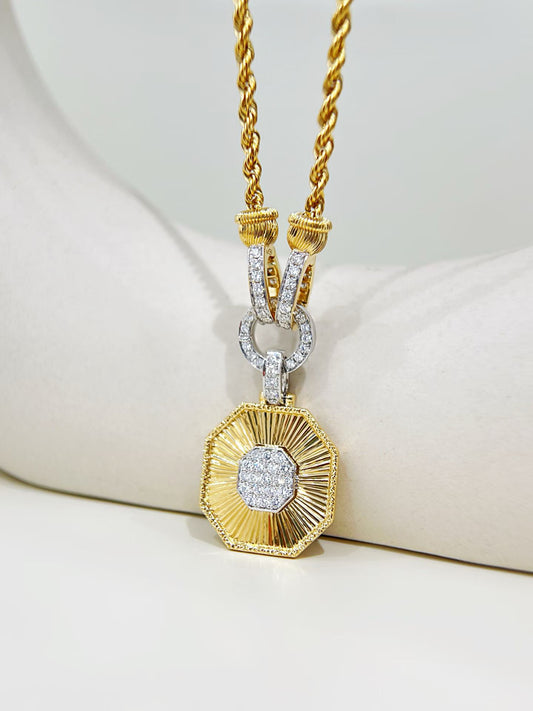 Vintage 18k Gold Diamond Pendant (Item No. VT532）