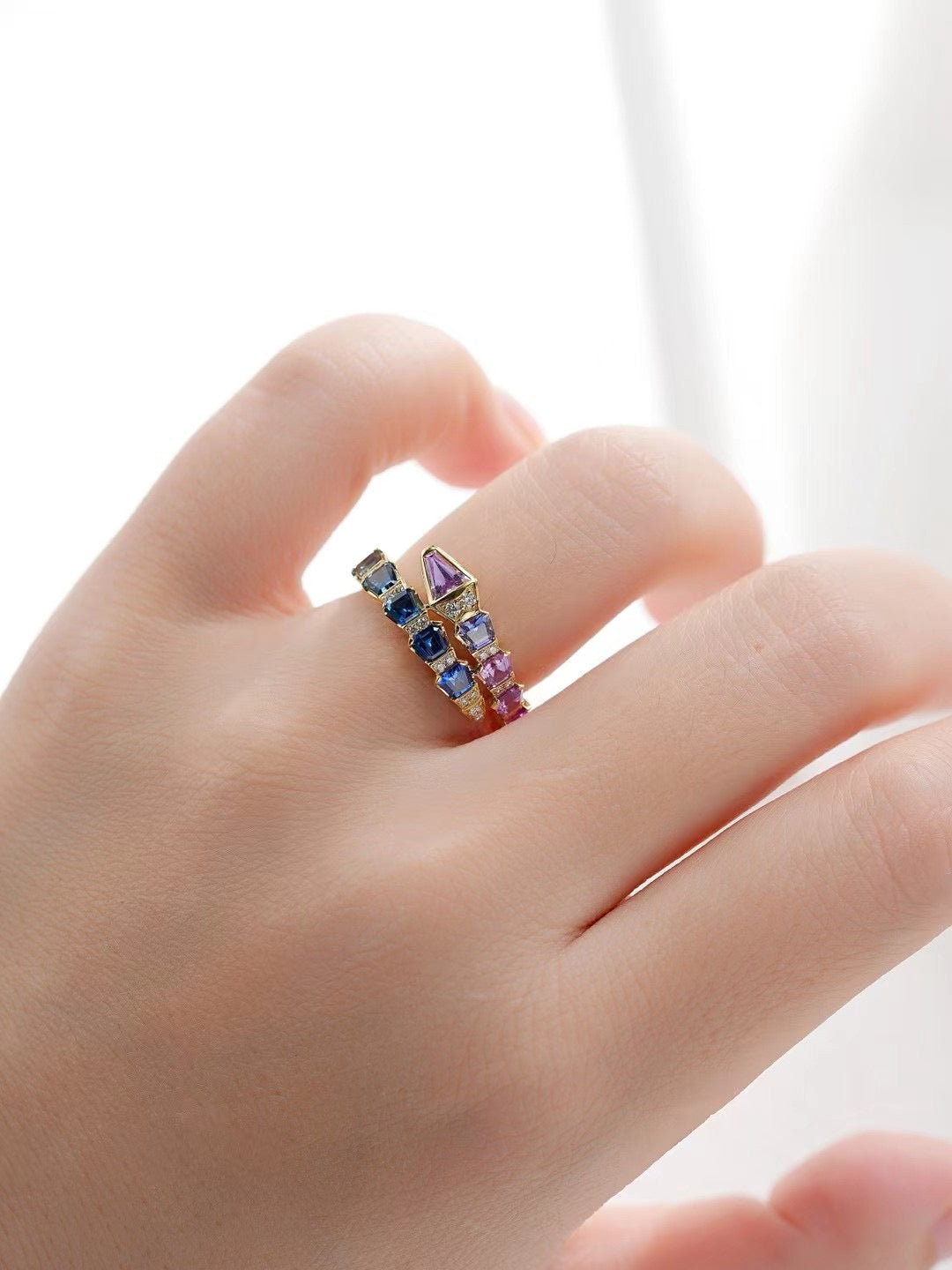 Snake Rainbow Sapphire 18k Gold Ring (Item No. SA010）