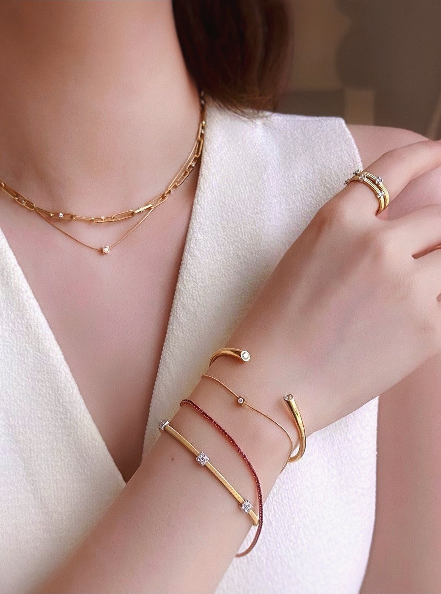 Vintage 18k Gold Diamond Ruby Emerald Bracelet (Item No. VT107）