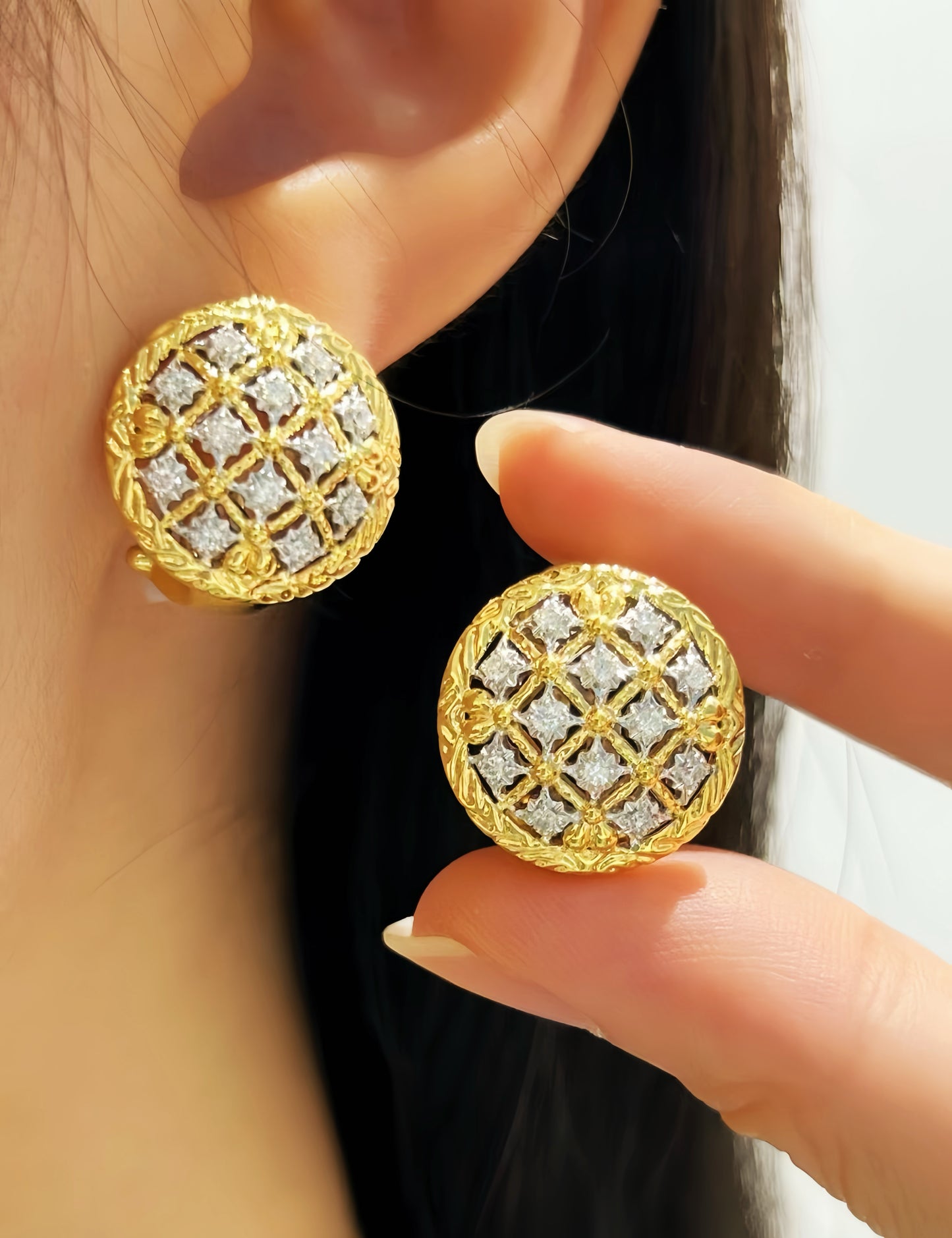 Vintage 18k Gold Diamond Earring (Item No. VT231）