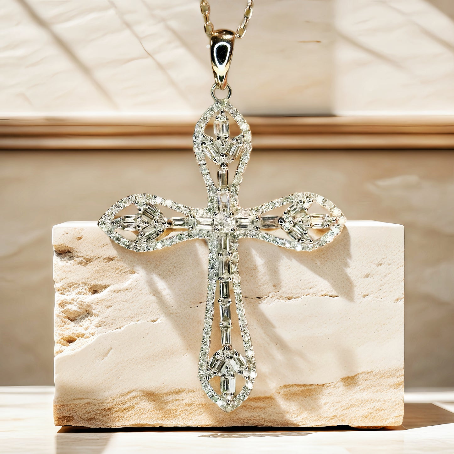 Cross 18k Gold Diamond Pendant (Item No. VT209）