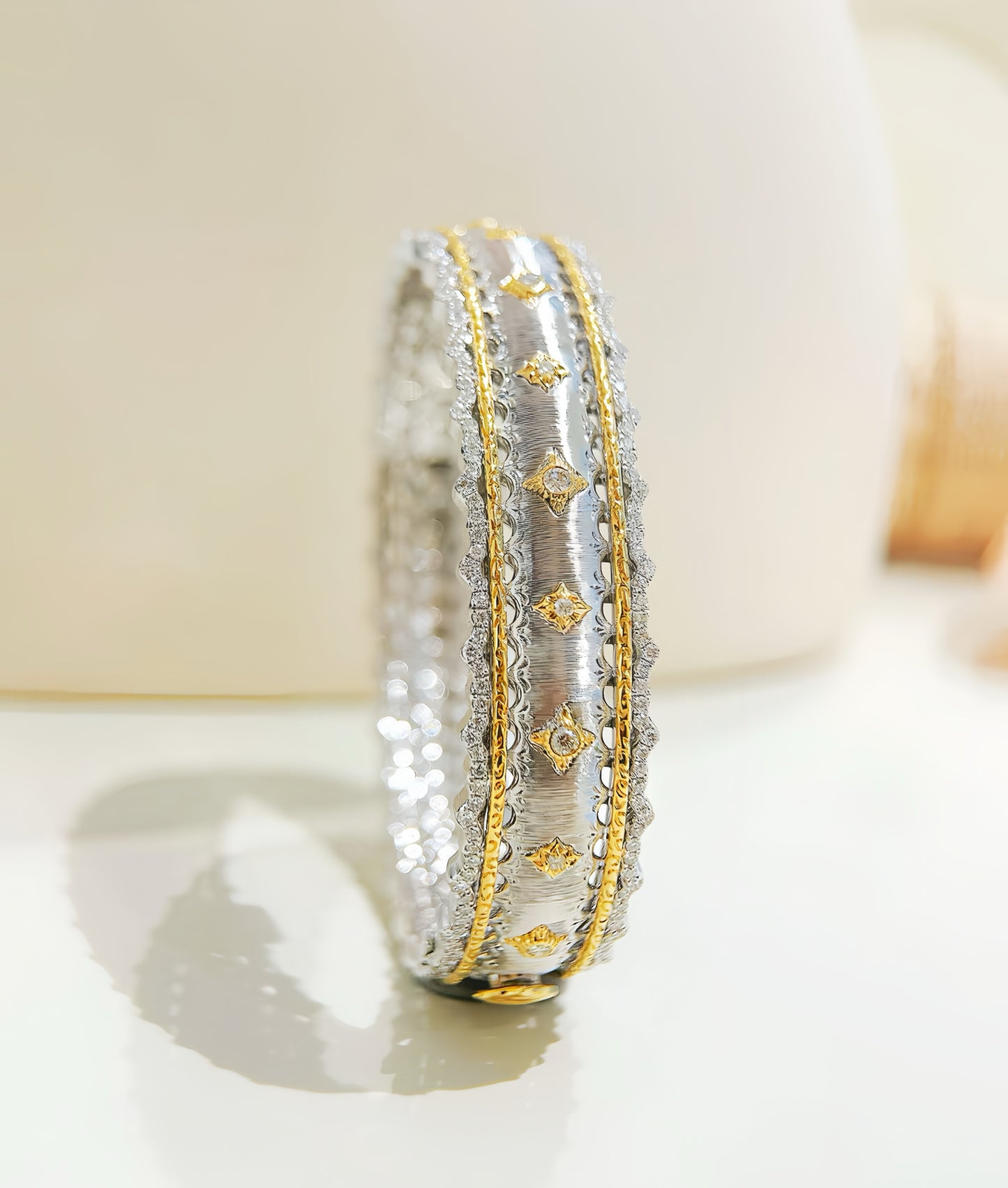 Vintage 18k Gold Diamond Bracelet (Item No. VT357)