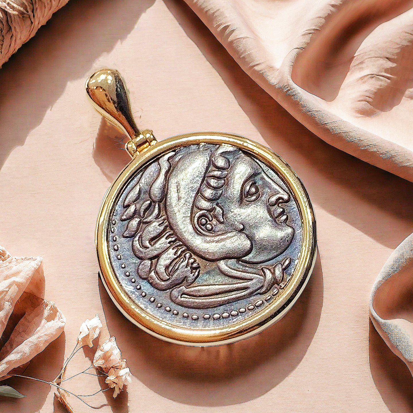 Heracles Ancient Greek Coin Medallion 18K Gold Pendant (Item No. COIN030）