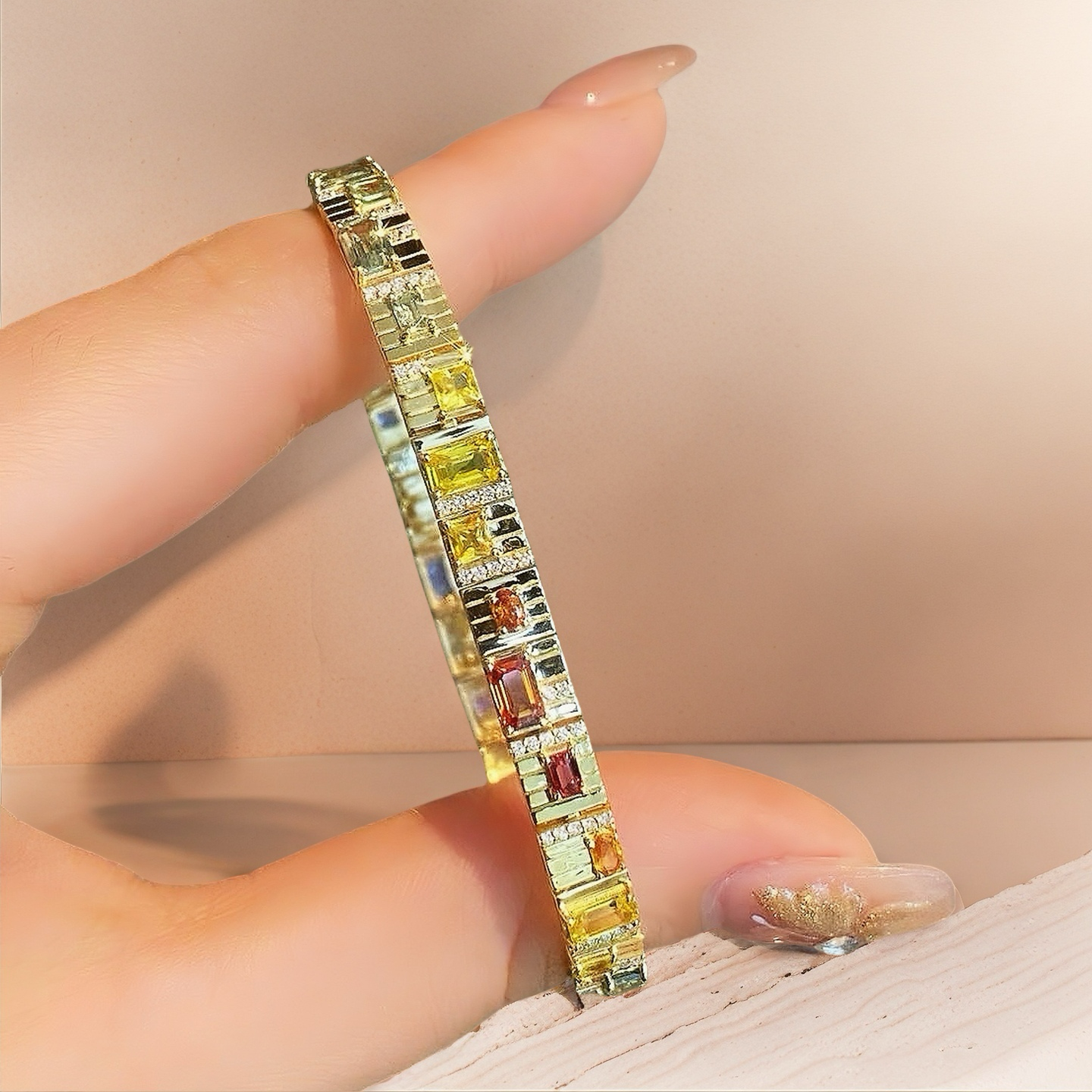 Vintage 18k Gold Diamond Bracelet (Item No. VT122）