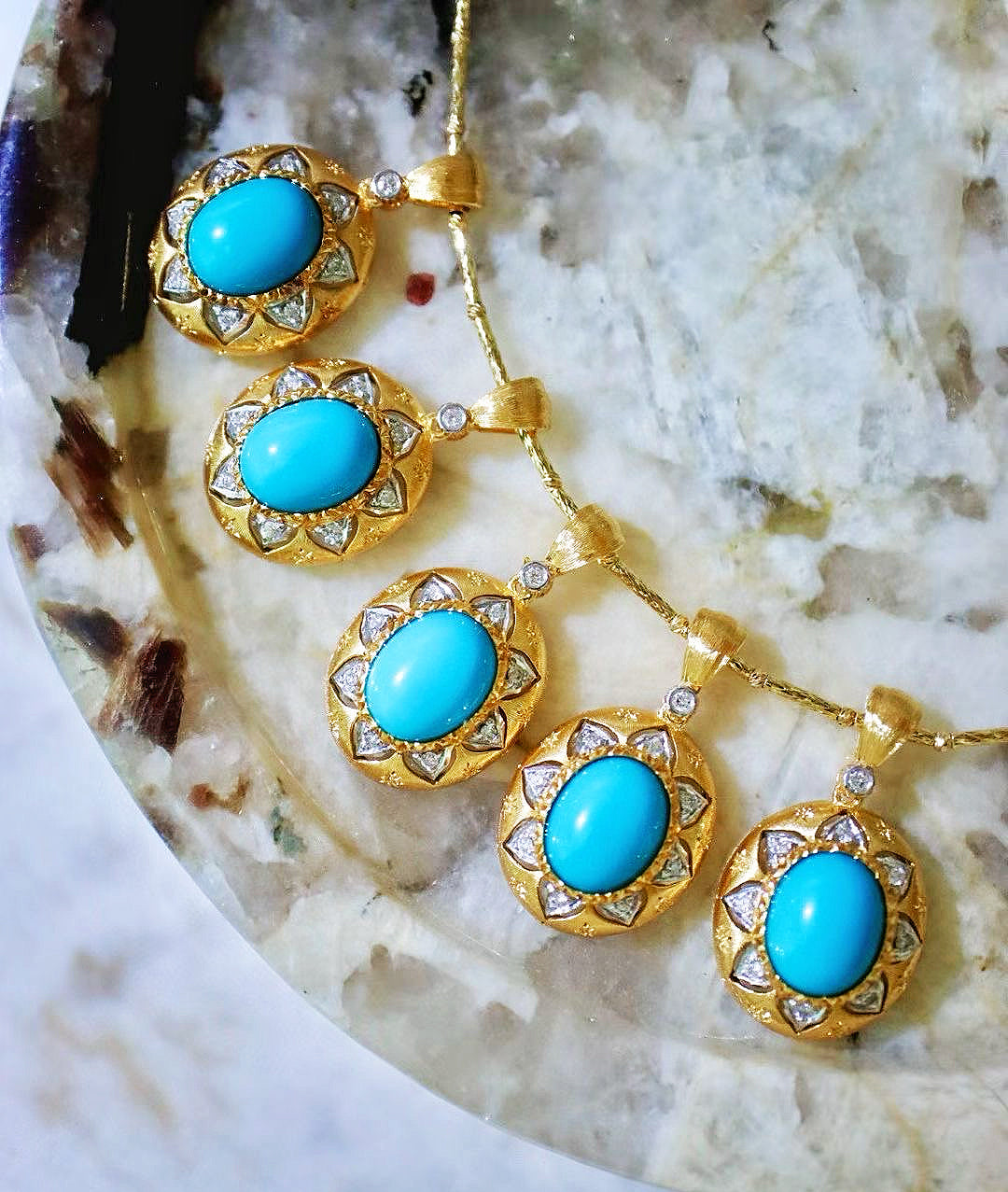 Vintage Turquoise 18k Gold Diamond Pendant (Item No. VT090）