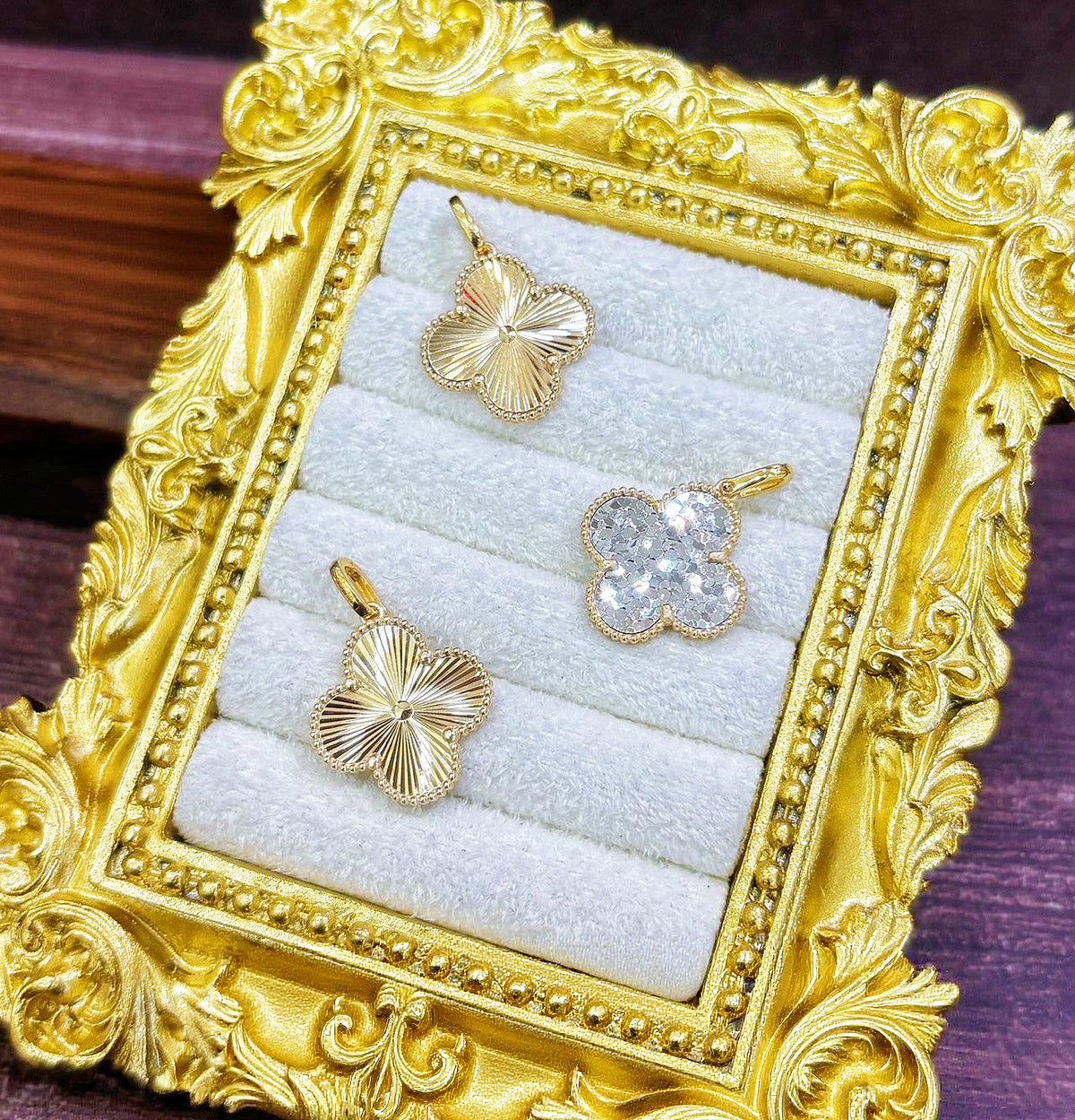 18k Gold Pendant (Item No. SJP003）