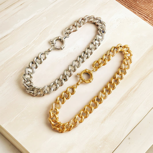 Cuban 18k Gold Diamond Bracelet (Item No. VT133）