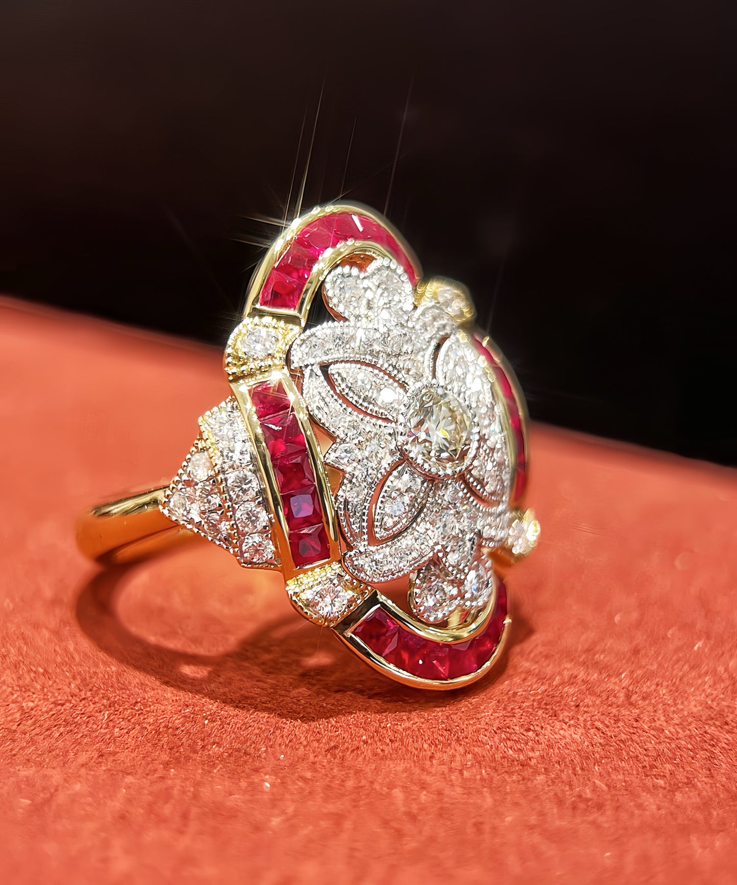 Vintage 18k Gold Diamond Ruby Ring (Item No. VT456）