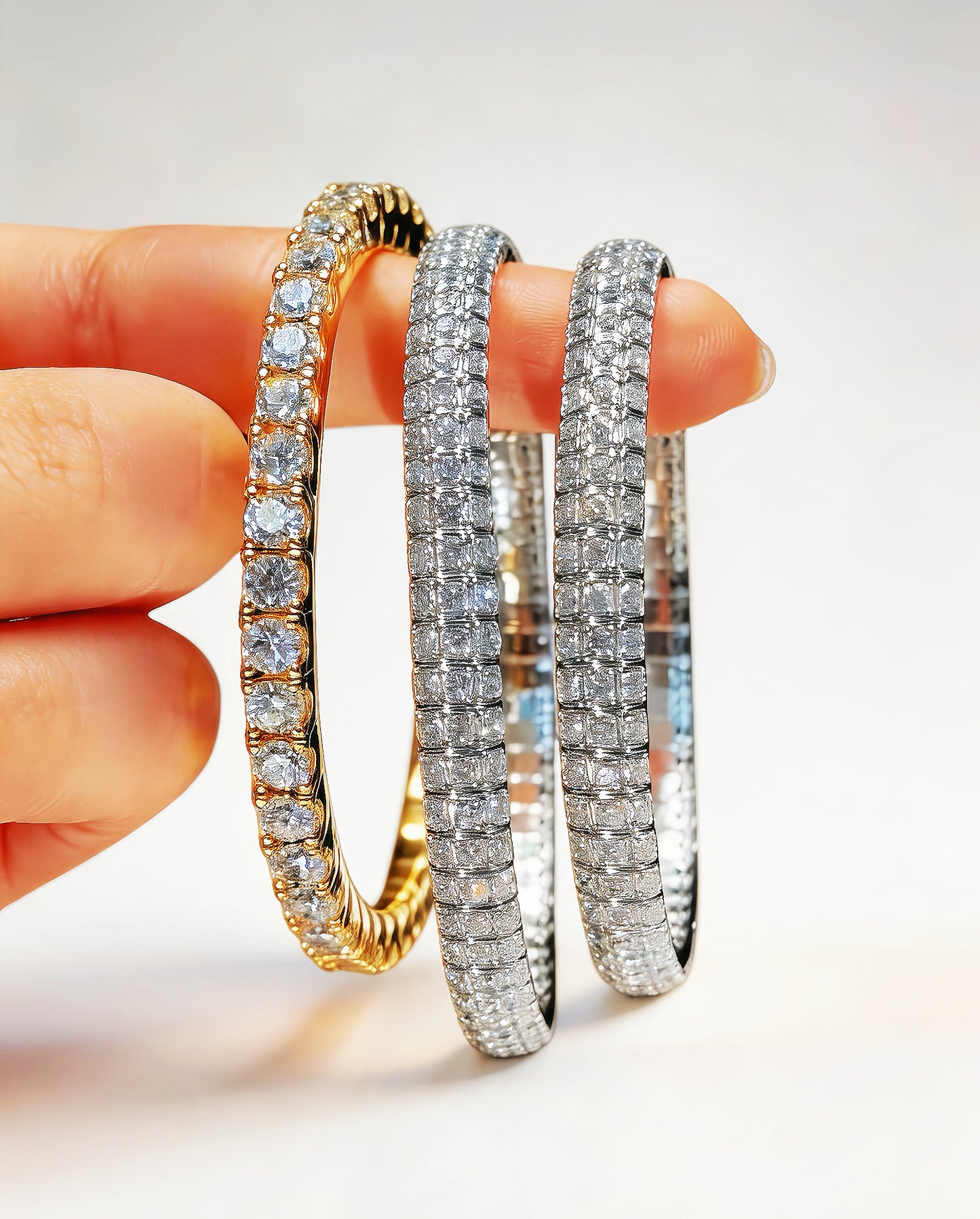 Elastic 18k Gold Lab Grown Diamond Bracelet (Item No. VT262）