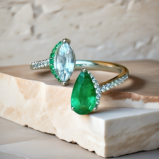 Toi et Moi 18k Gold Diamond Emerald Ring (Item No. VT034）