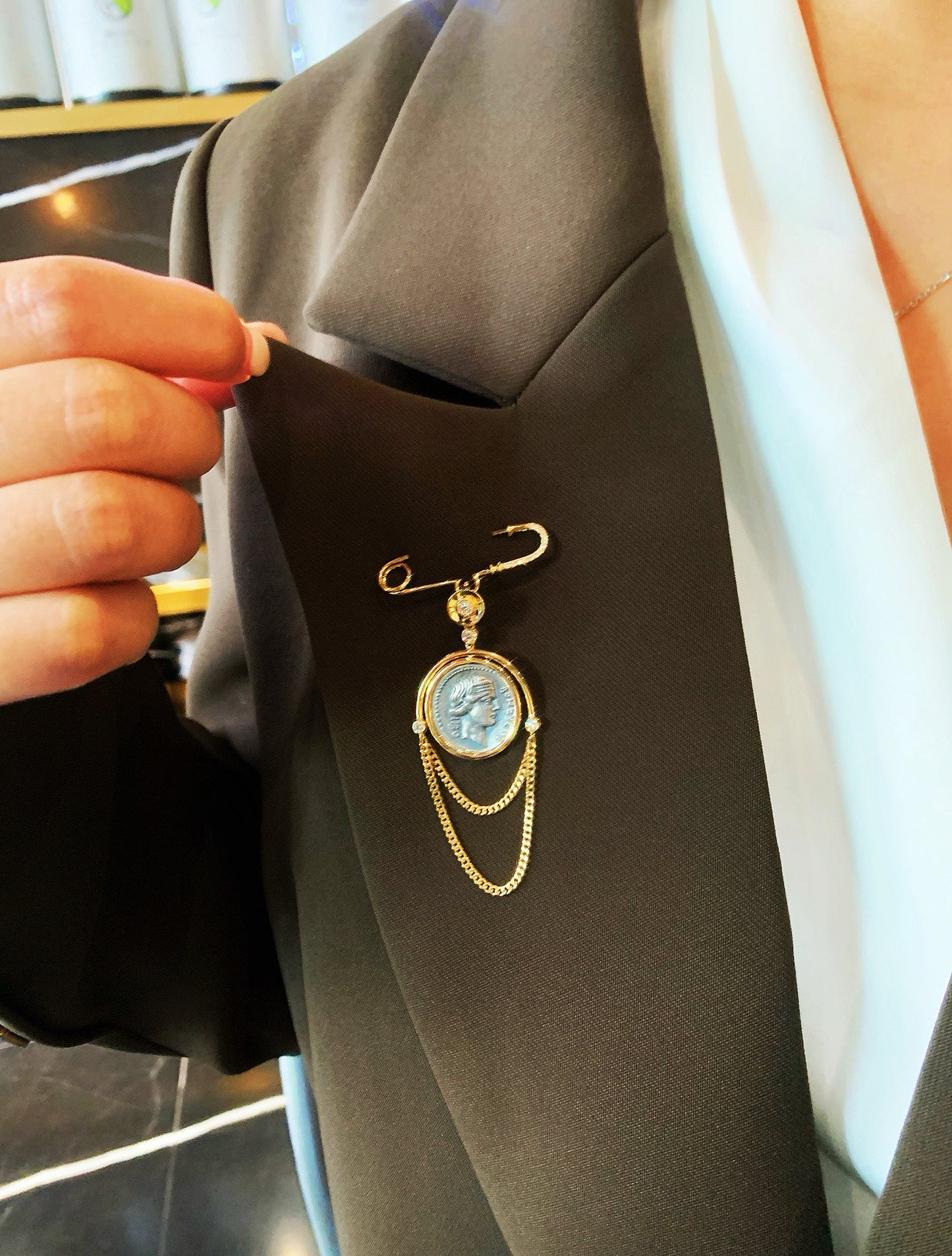 Fortuna Goddess Ancient Greek Coin Medallion 18K Gold Pendant (Item No. COIN092）