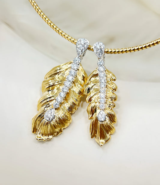 Feather Vintage 18k Gold Diamond Pendant (Item No. VT368）