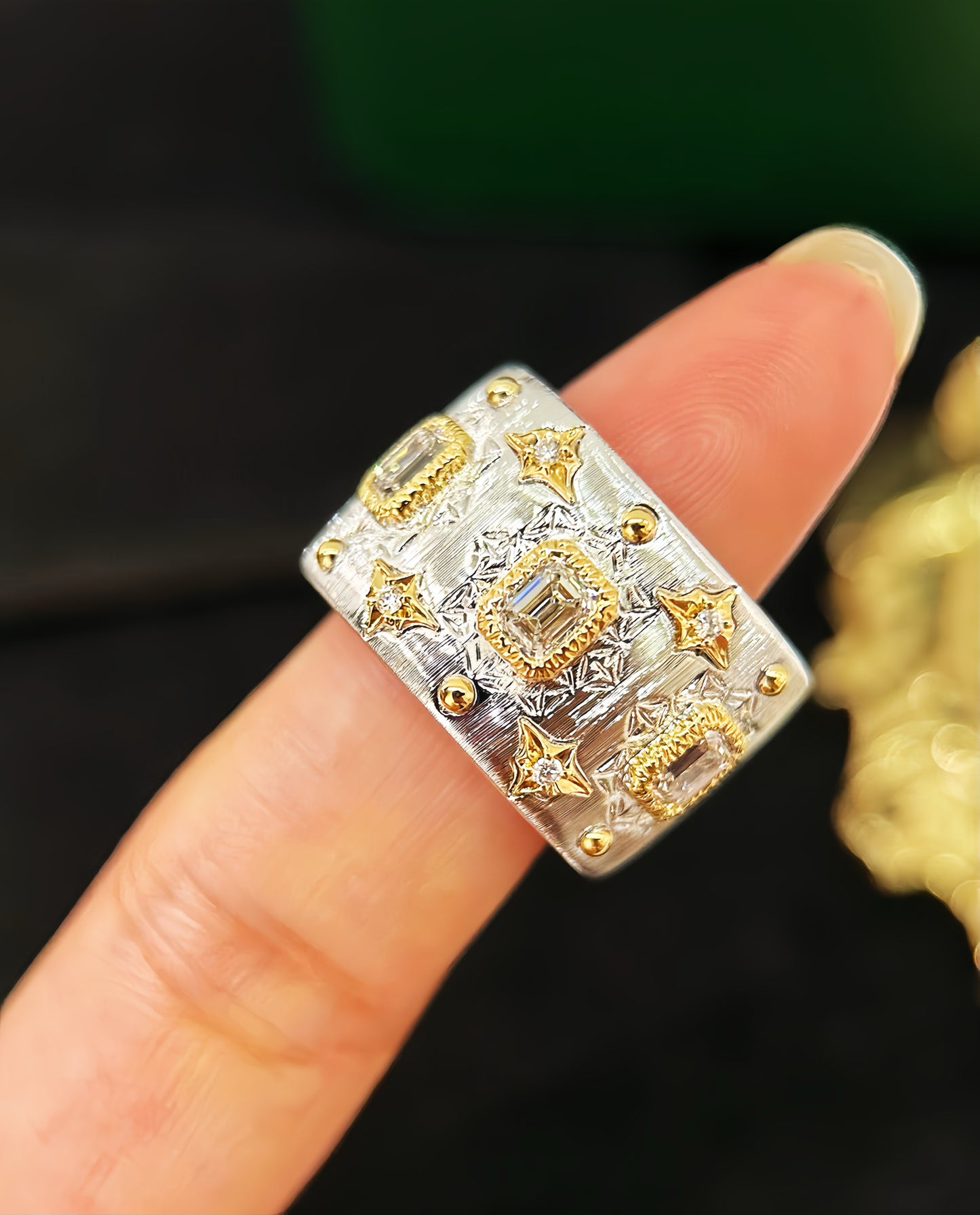 Vintage 18k Gold Diamond Ruby Ring (Item No. VT439）