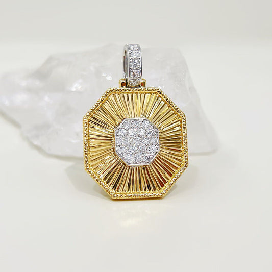 Vintage 18k Gold Diamond Pendant (Item No. VT532）