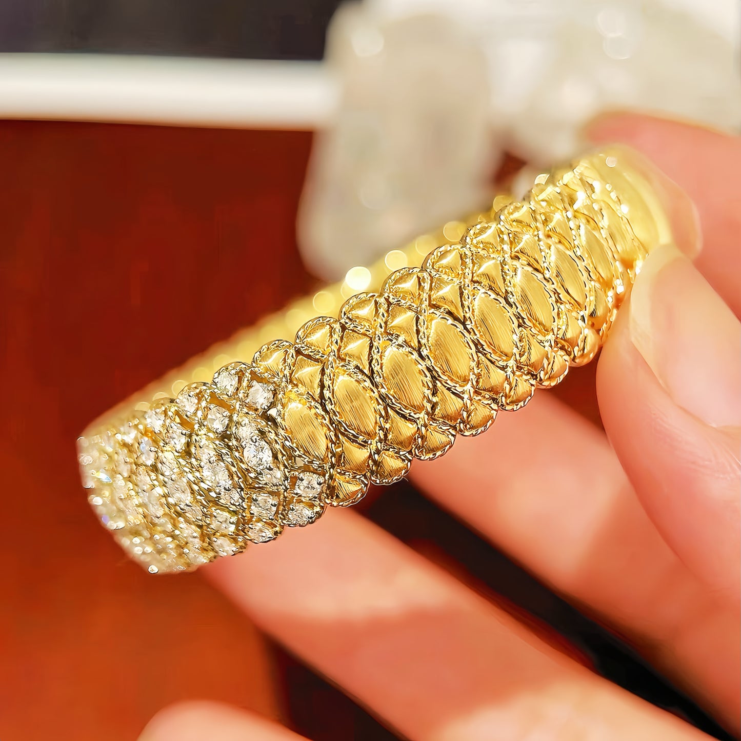 Vintage 18k Gold Diamond Bracelet (Item No. VT339)