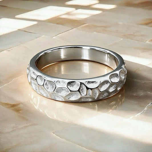 Hammered Silver Ring (Item No. TDRS0005）