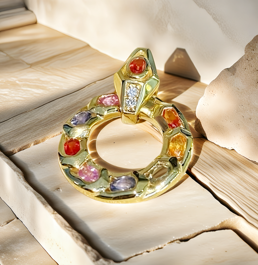 Snake 18k Gold Diamond Pendant (Item No. VT164）