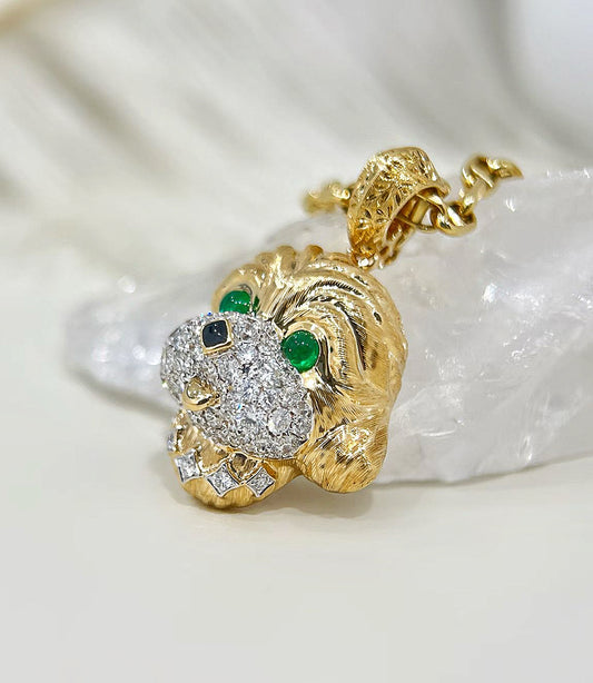 Dog Vintage 18k Gold Diamond Pendant (Item No. VT359）