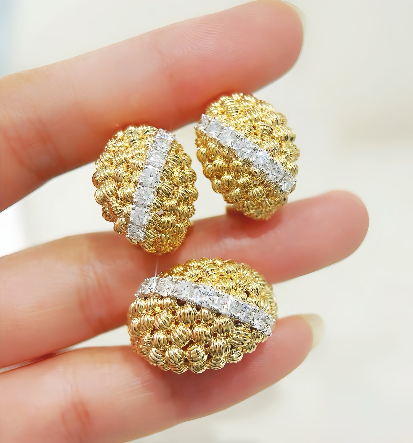 Vintage 18k Gold Diamond Ring (Item No. VT312)