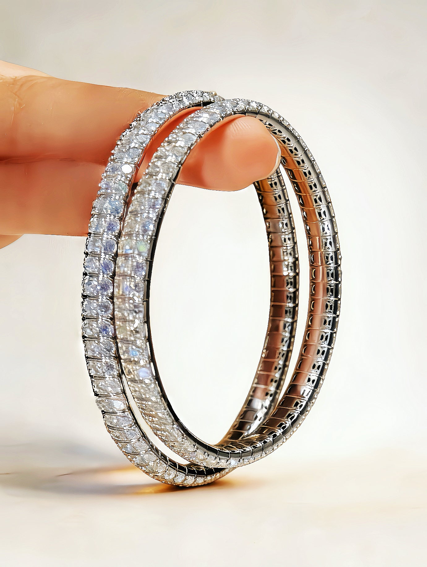 Elastic 18k Gold Lab Grown Diamond Bracelet (Item No. VT262）