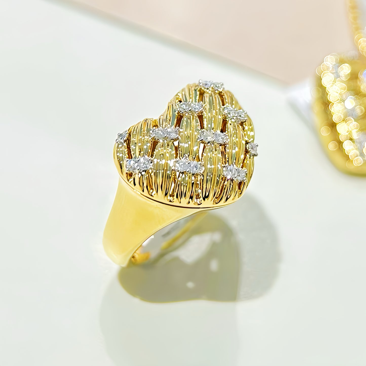 Heart Vintage 18k Gold Diamond Ring (Item No. VT 291)