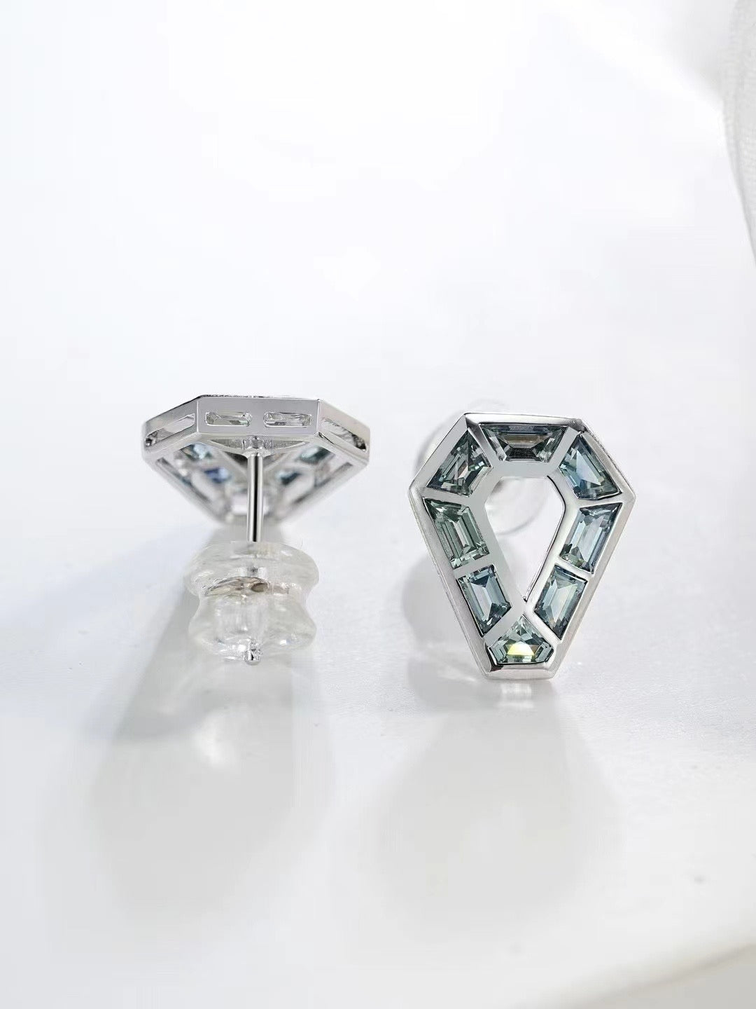 Rainbow Sapphire 18K Gold Earring (Item No. SA007）