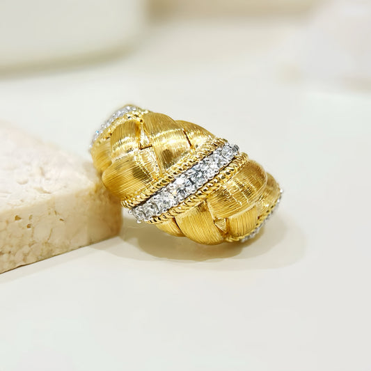 Vintage 18k Gold Diamond Ring (Item No. VT372）