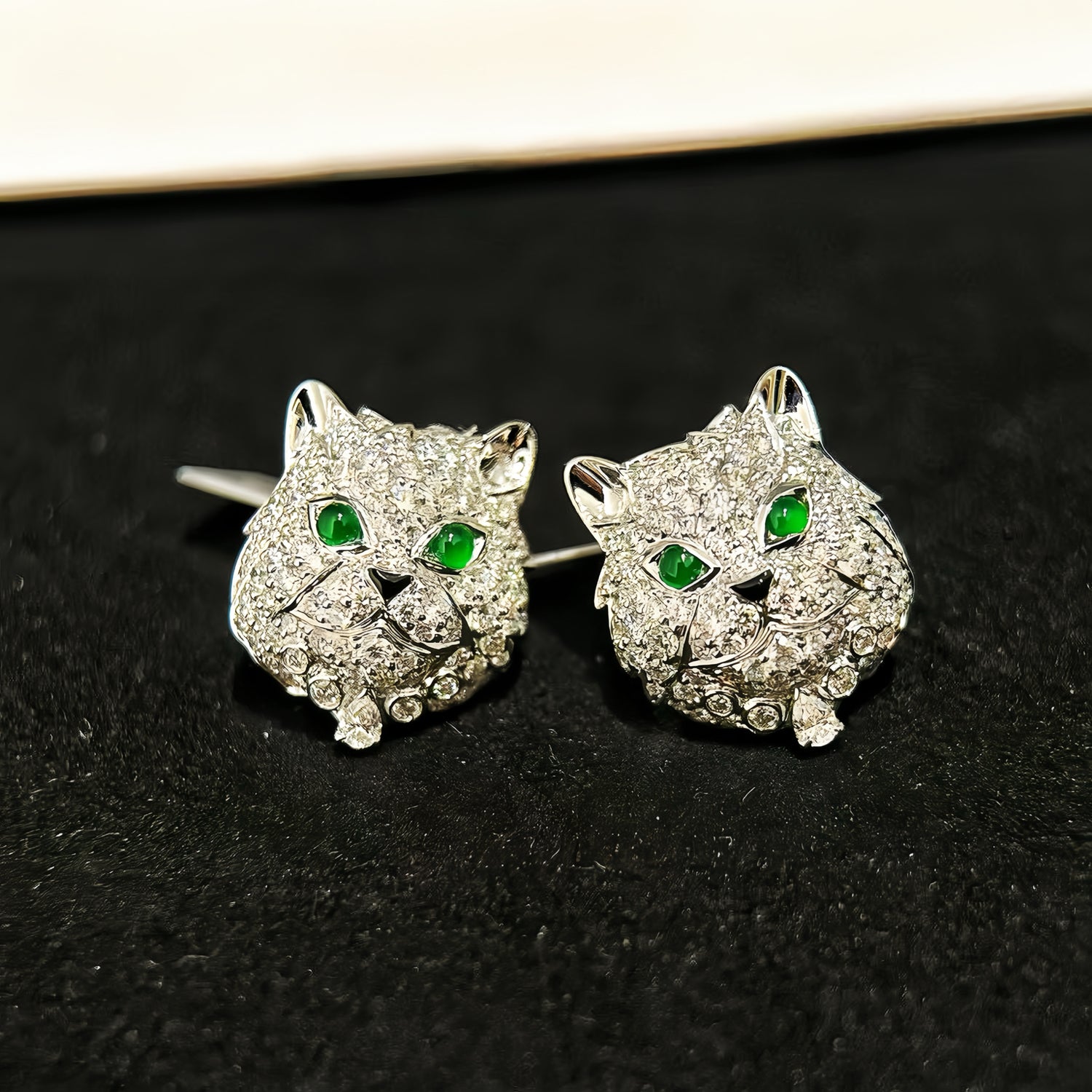 Women Earring Emerald