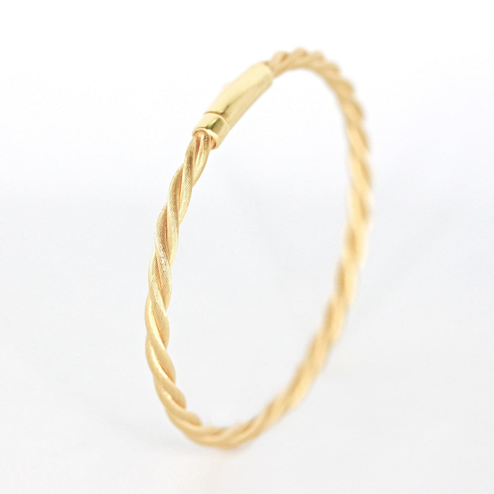 Twisted 18K Gold Bracelet (Item No. SH091CB)