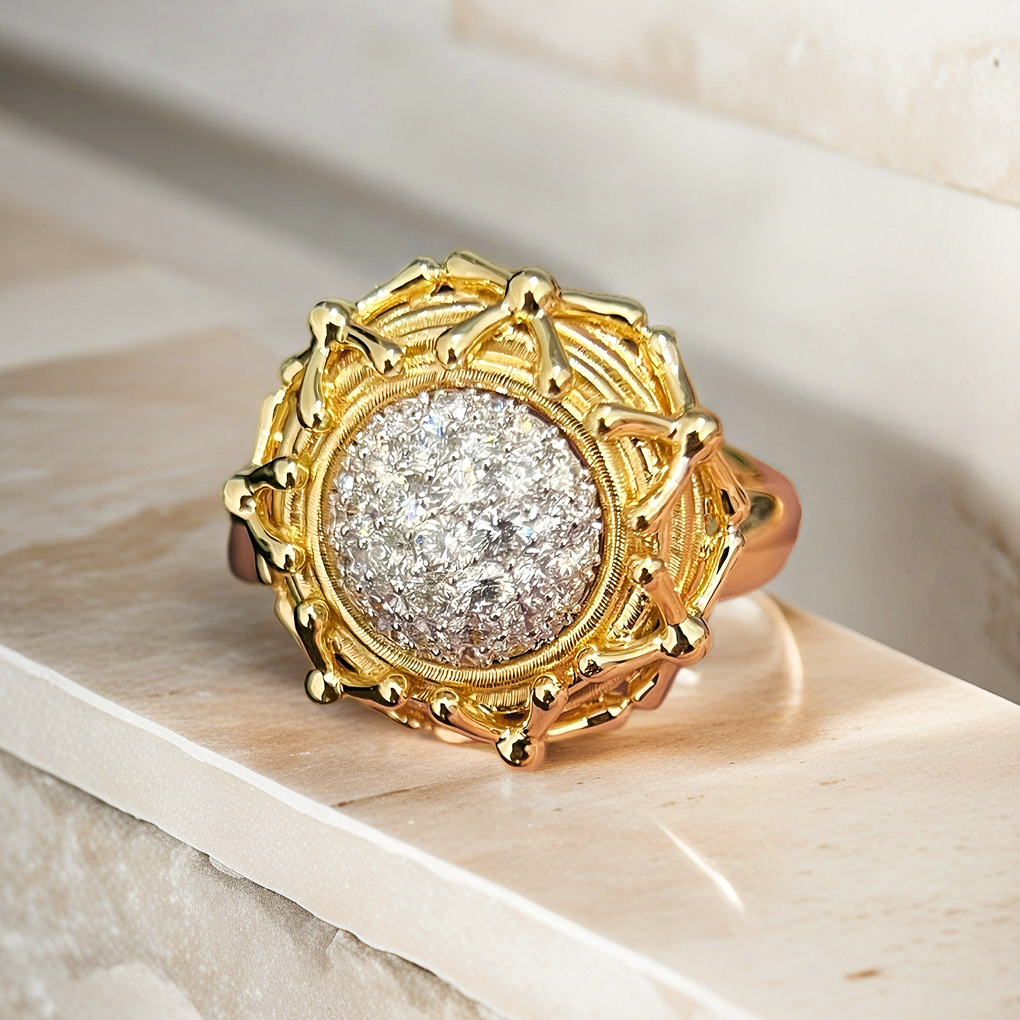 Sun Flower Vintage 18k Gold Diamond Ring (Item No. VT004）